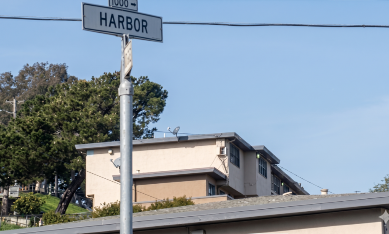 Return To Harbor Road